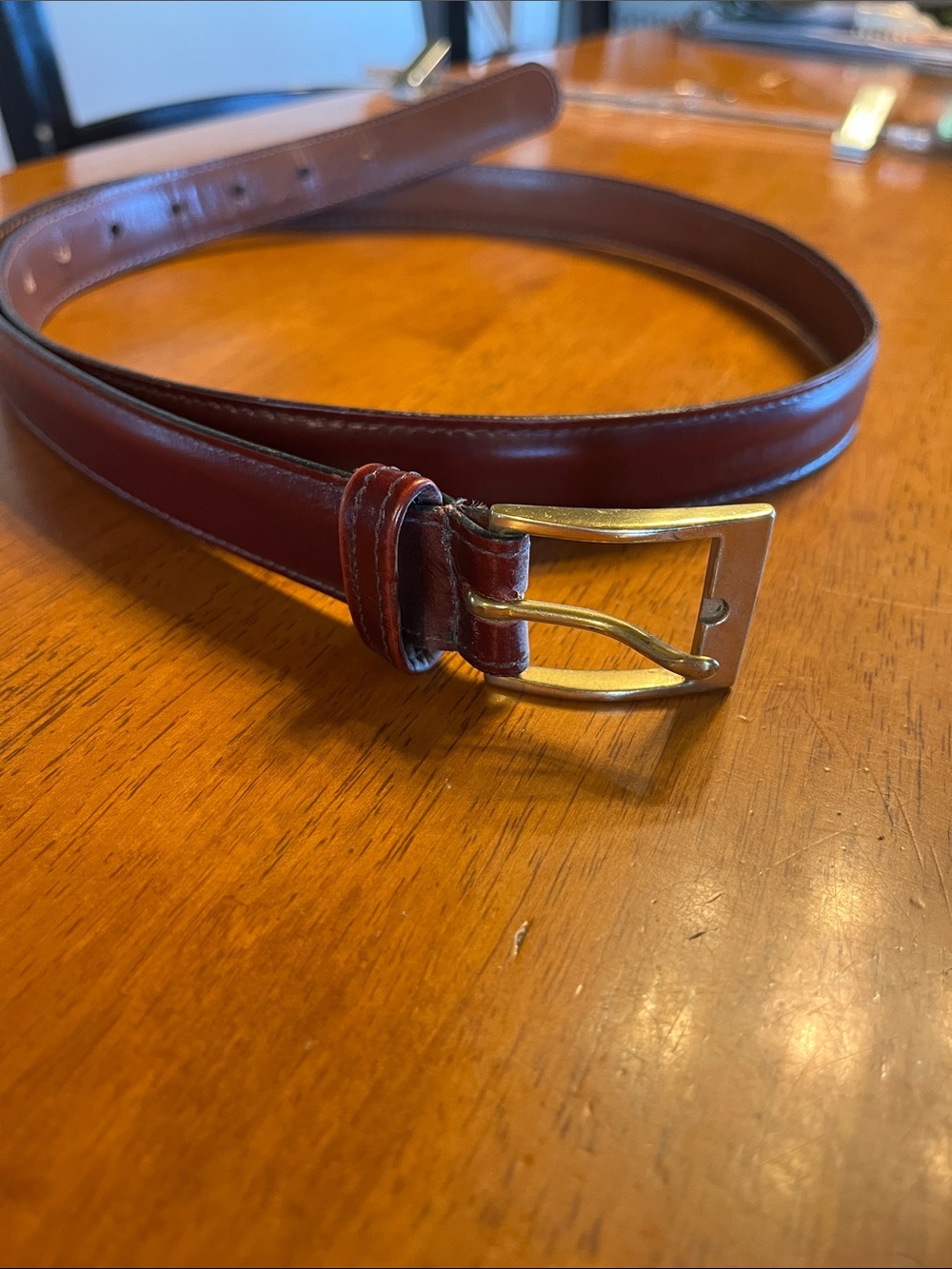 Vintage Dooney and Bourke Men's Classic Brown Leather Belt with Gold Buckle